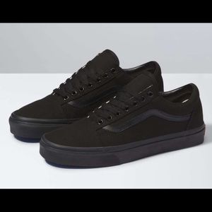 All Black Old Skool Vans